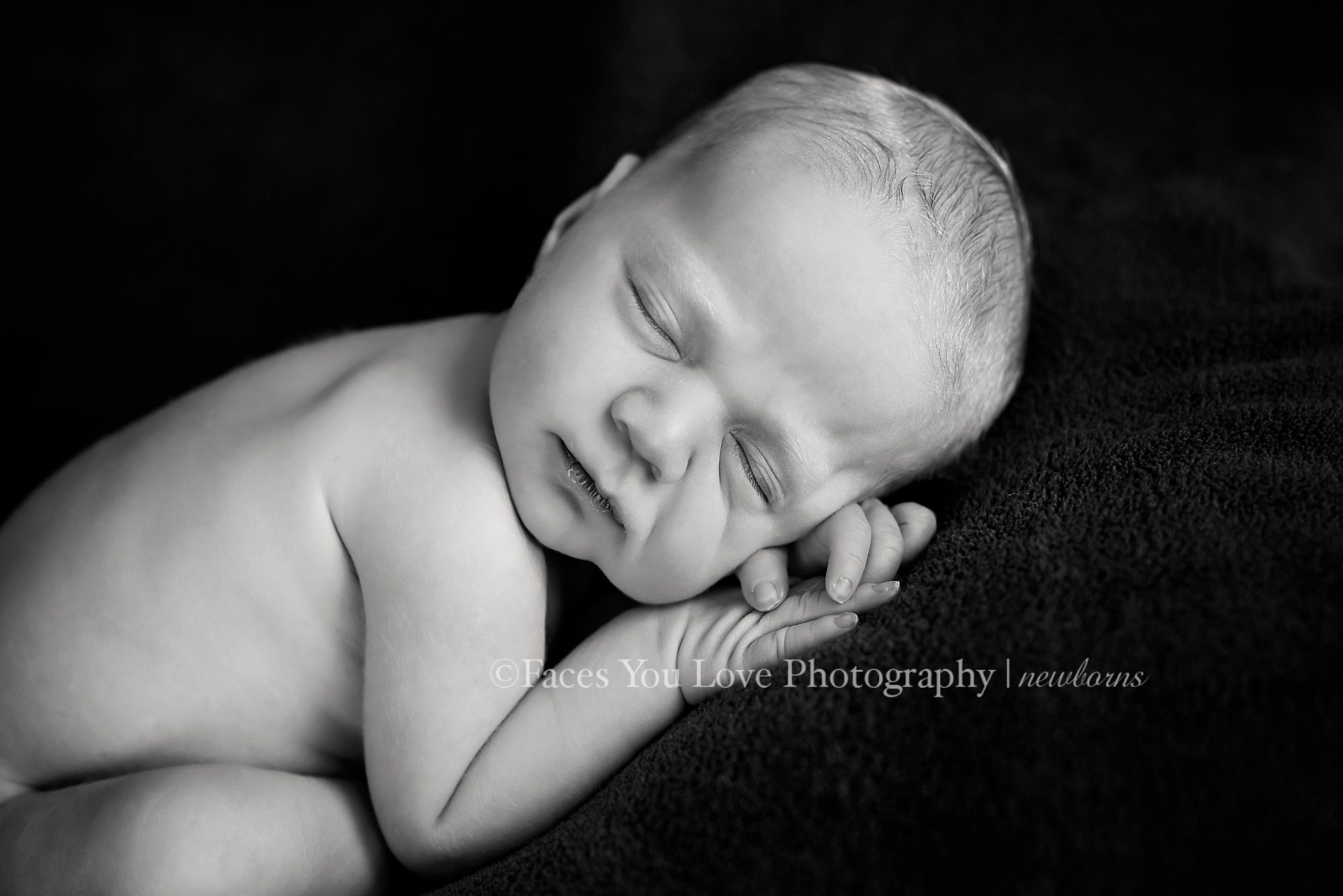 newborn-portrait-sale-kansas-city