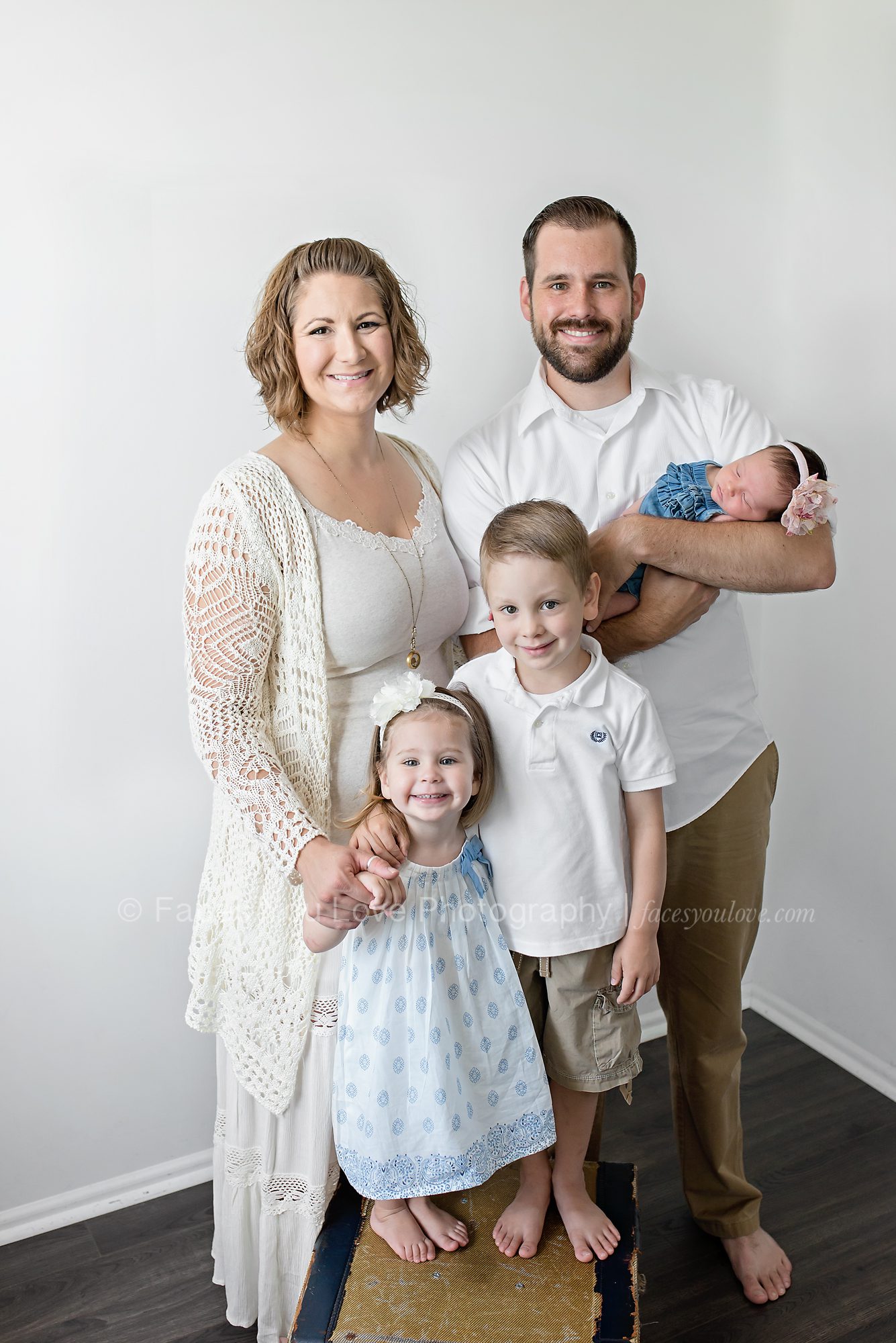 Family Newborn Photo | kansas city photographer