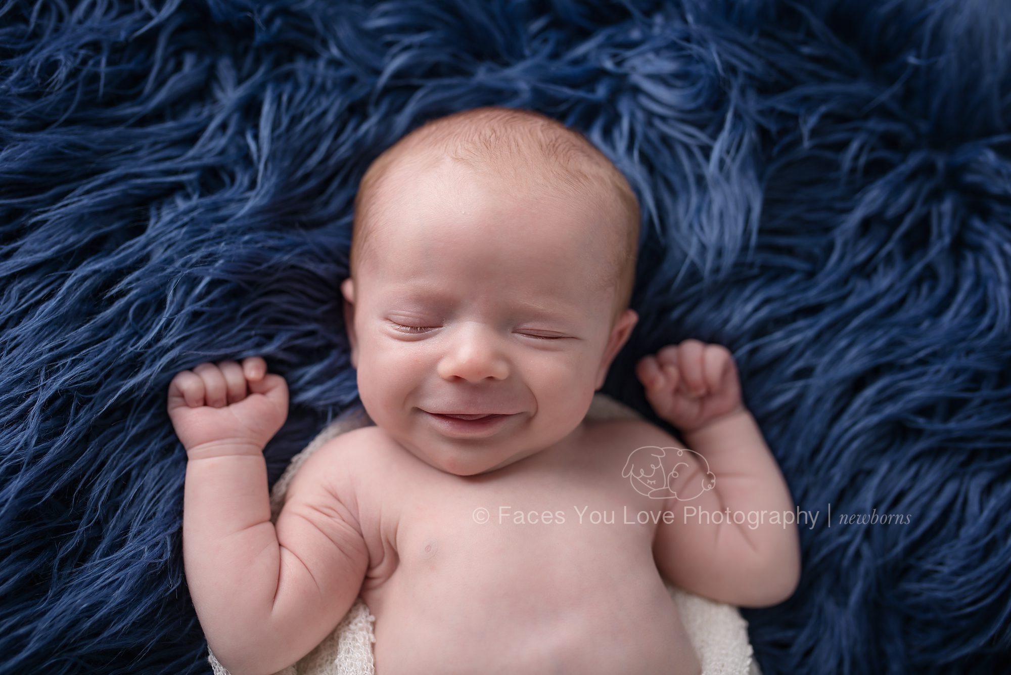 Newborn Smiling | facesyoulove.com